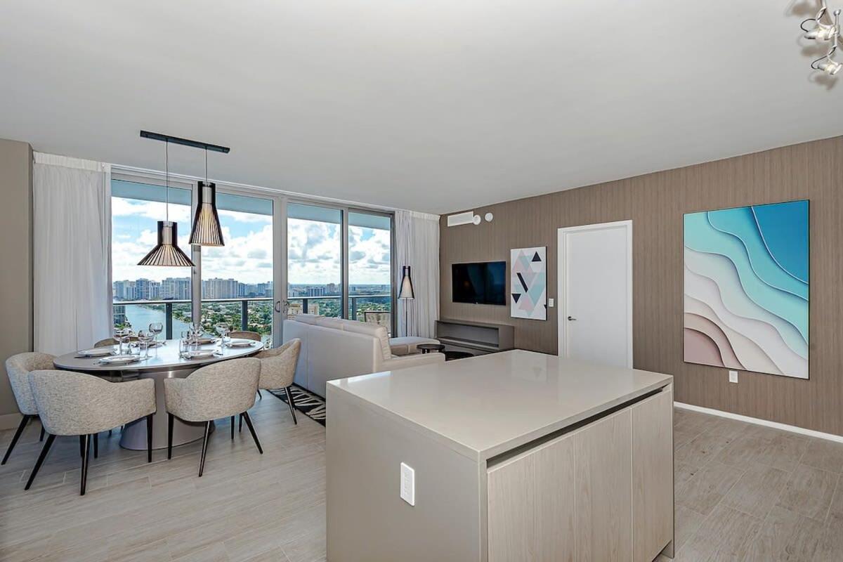 Apartamento Wrap Around Balcony - Insane Views - Amazing Pools Hollywood Exterior foto